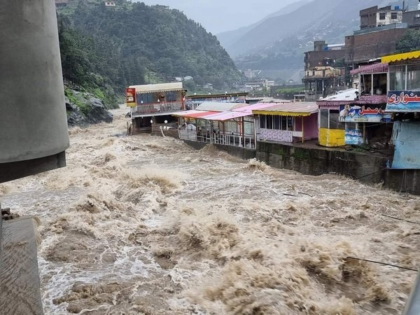 India-Pakistan Tensions Escalate as Pakistan Alleges Unannounced Water Release in Jhelum River