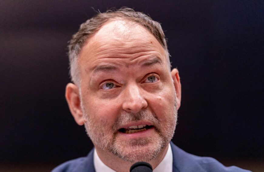 Amtrak CEO abruptly resigns from the nation’s passenger railroad
