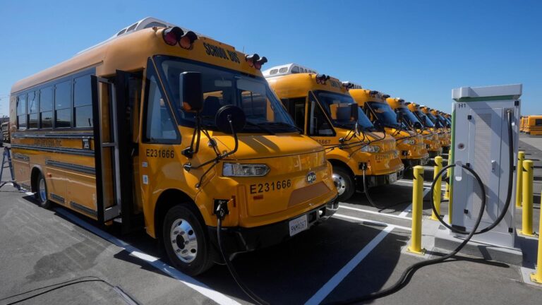 California expands electric school bus fleet as federal freeze paused other efforts