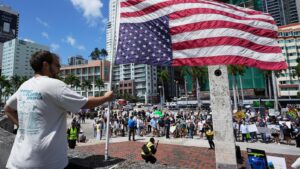 Anti-Trump protesters turn out to rallies in NYC,…
