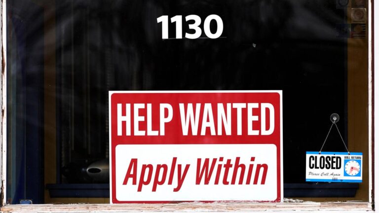 Fewer Americans file for jobless benefits last week as labor market shows strength