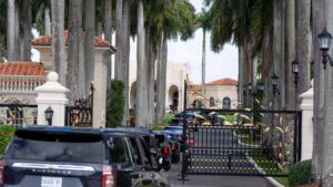 Trump hits the golf course as stock market…