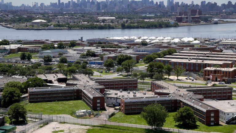 NYC lets immigration officials open an office at Rikers jail, a priority for Trump