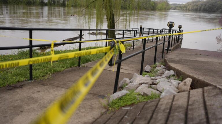 More torrential rain and flash flooding expected in heavily waterlogged South and Midwest