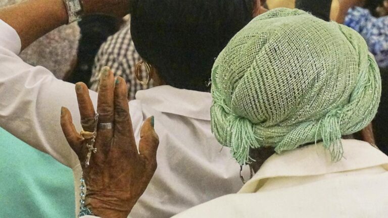 Miami's Haitian community gathers in prayer as crises escalate in homeland and US