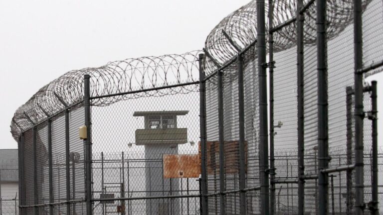 NY set to lower hiring age of prison guards to 18 amid correction officer shortage