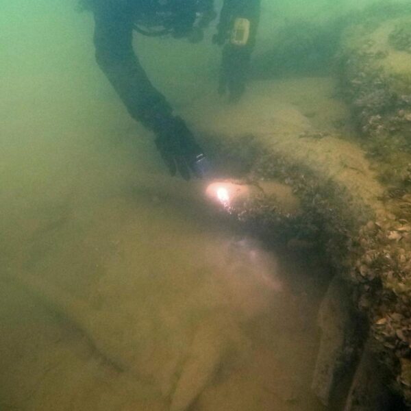 Angler fishing in Lake Michigan fog discovers remains&hellip;