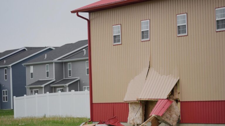 Driver who killed 4 in Illinois after-school camp crash may have had health emergency