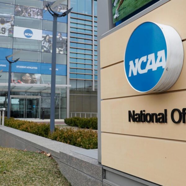 Judge approves $2.8B settlement, paving way for US&hellip;