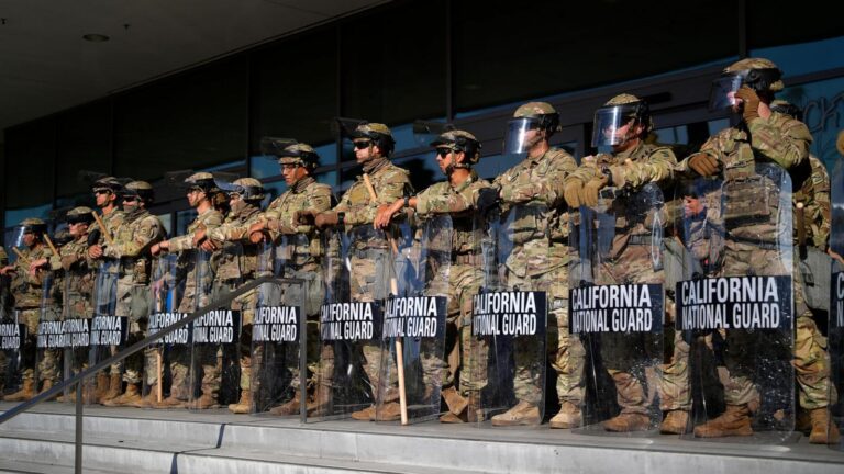Appeals court lets Trump keep control of National Guard troops deployed to Los Angeles
