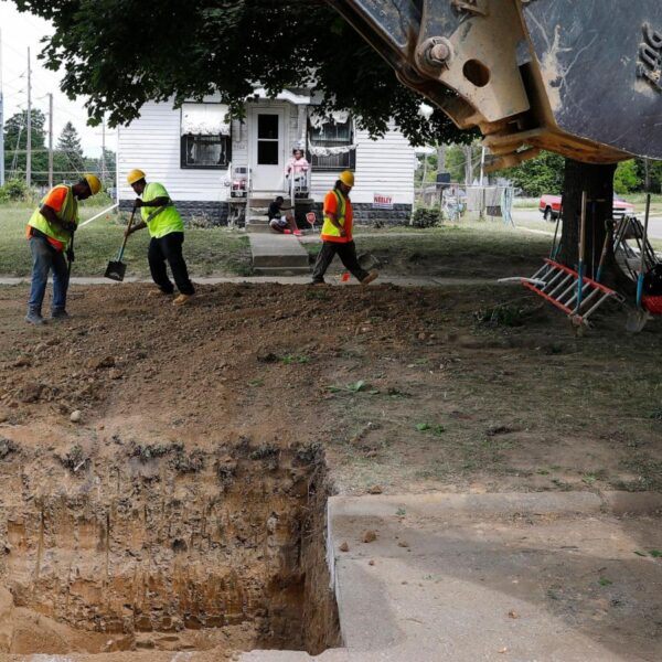Flint’s still-unfinished lead pipe replacement serves as cautionary…
