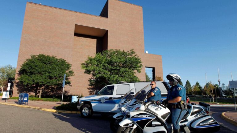 Dentist accused of poisoning his wife's protein shakes going on trial for murder