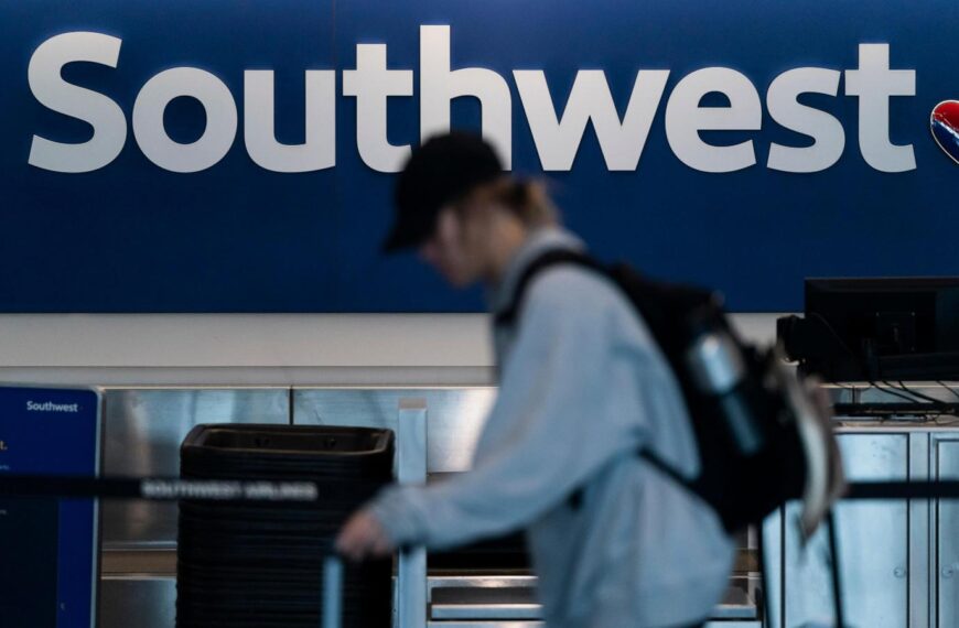 Southwest Airlines flight headed to Las Vegas takes…