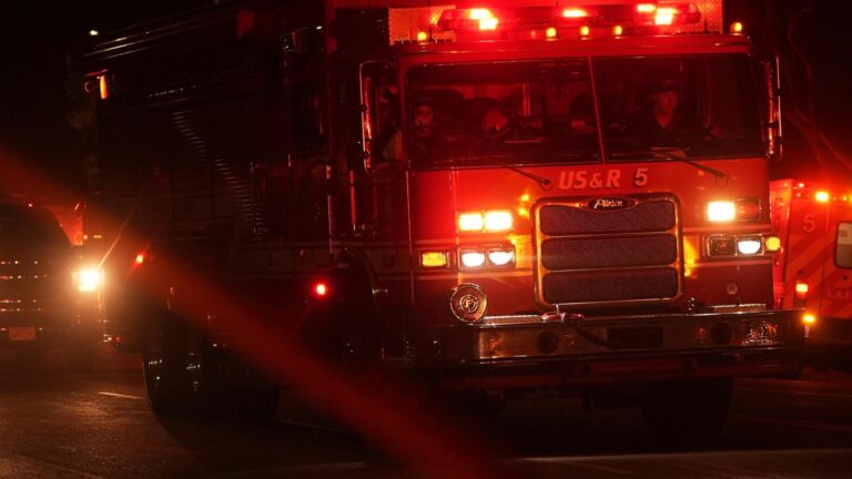 31 construction workers reach safety after partial collapse of Los Angeles industrial tunnel