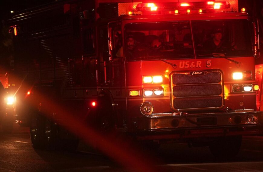 31 construction workers reach safety after partial collapse of Los Angeles industrial tunnel