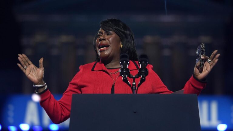 Philadelphia city workers strike after contract talks fail