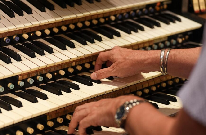 Famed Wanamaker Organ will again be heard by the public in fall art series in Philadelphia