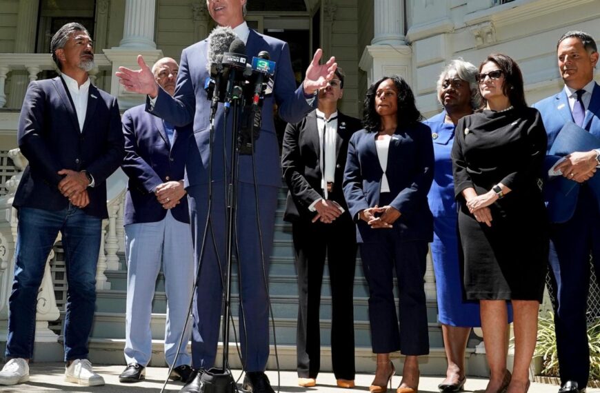 Texas and California joust for political advantage, with Trump power and US House majority in play