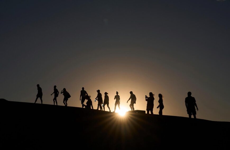 Searing heat draws visitors to Death Valley, where it’s tough to communicate risks