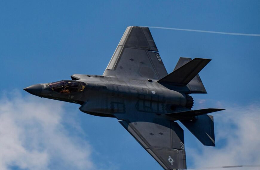 Pilot safe after F-35C crashes near a central California Naval installation