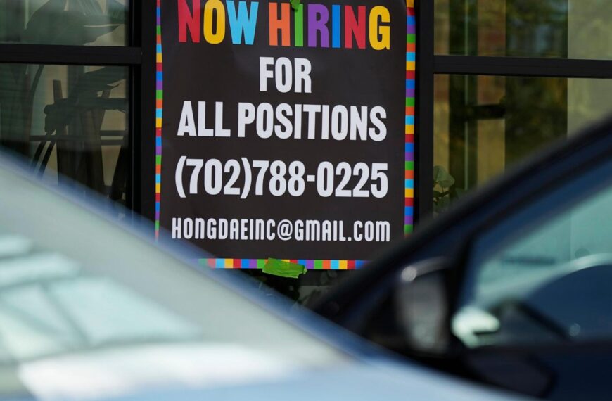 US applications for jobless benefits rise last week, but layoffs remain historically low