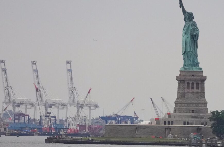 Trump’s broad tariffs go into effect, just as economic pain is surfacing