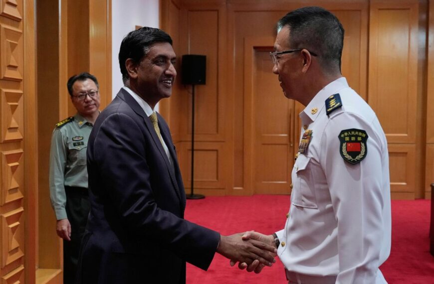 US lawmakers visiting China seek to improve military cooperation