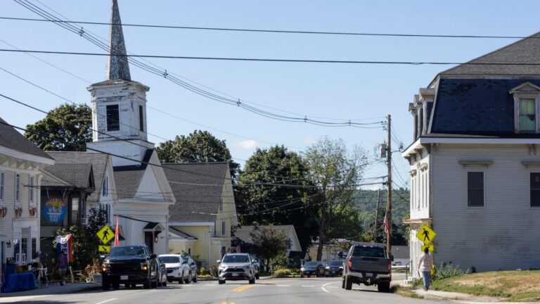 Maine's food pantries stare down volunteer shortage while anticipating cuts