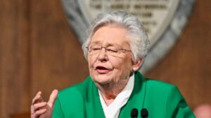 Judge temporarily blocks Alabama rule saying voucher students…