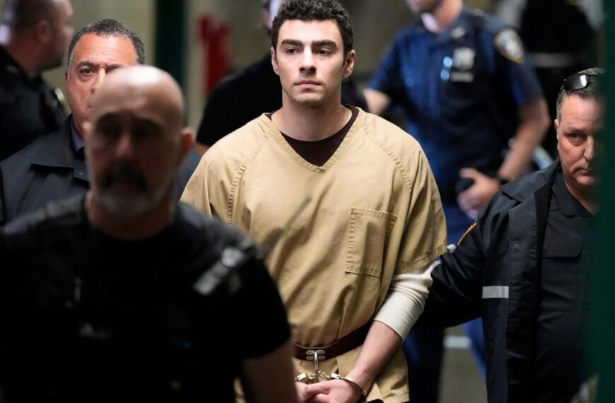 Luigi Mangione’s lawyers seek dismissal of federal charges in assassination of UnitedHealthcare CEO
