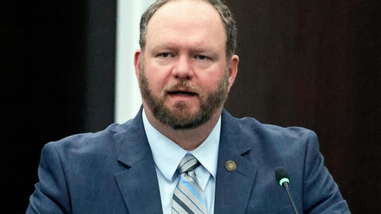 North Carolina GOP poised to redraw House map, aiming to secure another seat for Trump