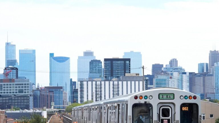 Trump pauses $2.1B for Chicago infrastructure projects, leveraging shutdown to pressure Democrats