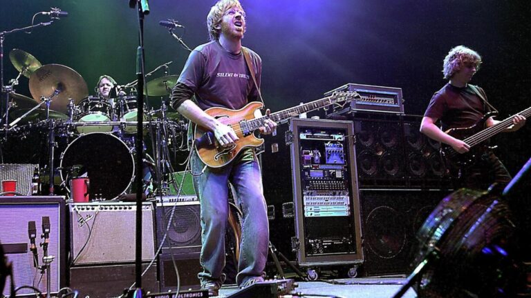 Nectar's, the Vermont venue that launched Phish, closes on a quiet note after 50 years