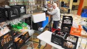 People in some states get SNAP food aid…