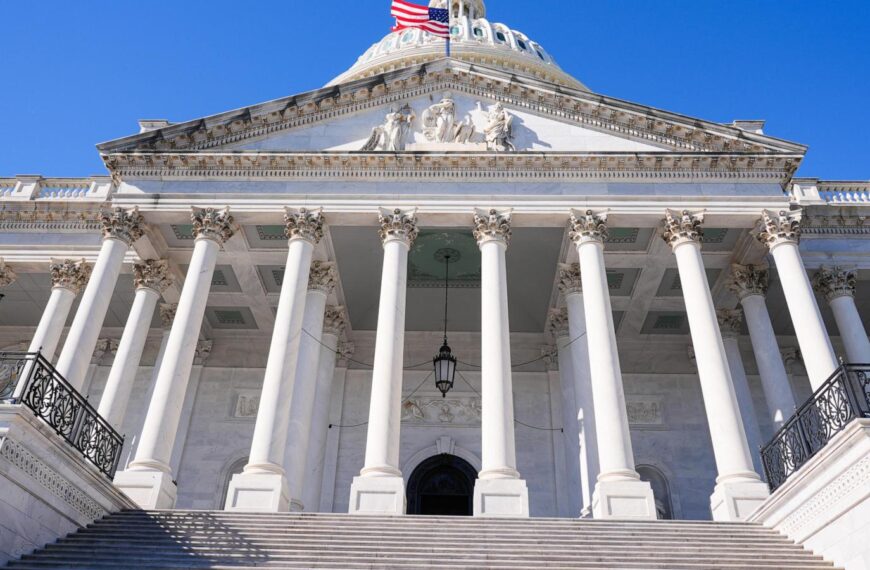 Government shutdown reaches its 40th day as senators work through a crucial weekend