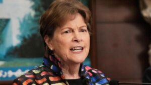 Senate Democrat questions Trump administration’s $7.5M payment to…