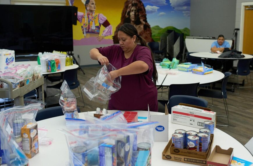 Students stressed about federal food aid uncertainty look to campuses for support