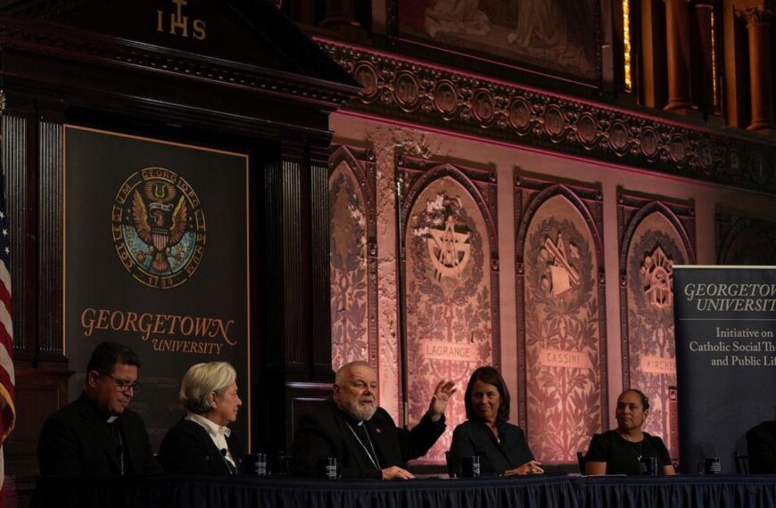 White House rebuffs Catholic bishops’ appeal for a Christmas pause in immigration enforcement