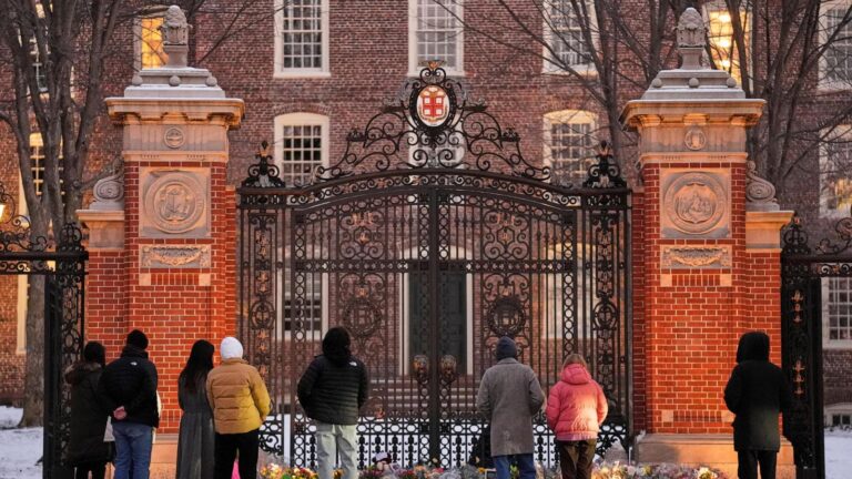 Brown University shooting leaves students, community frustrated with official response