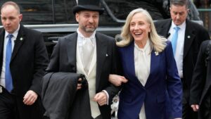 Democrat Abigail Spanberger sworn into office as Virginia’s&hellip;