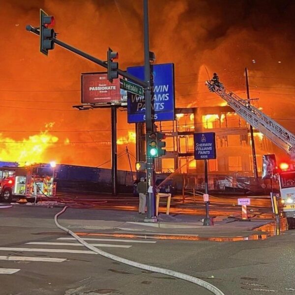 Firefighters battle major blaze at Denver apartment complex&hellip;
