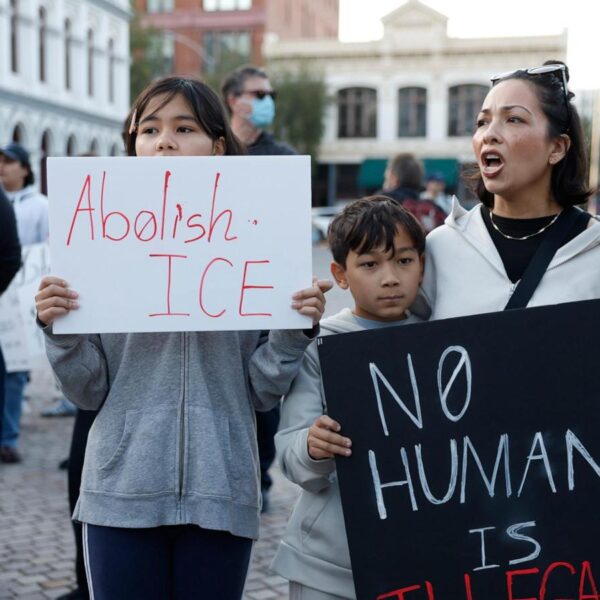 Videos show deadly Minneapolis shooting and political leaders&hellip;