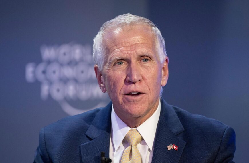 Republican calls are growing for a deeper investigation into the fatal Minneapolis shooting