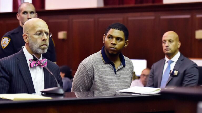 Man who beat people to death on NYC streets heard voices telling him to kill: Lawyer