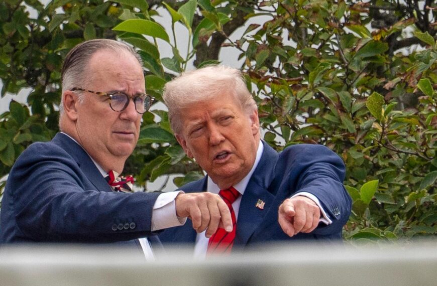 Trump quietly appoints 4 members to commission that will review his White House ballroom plan