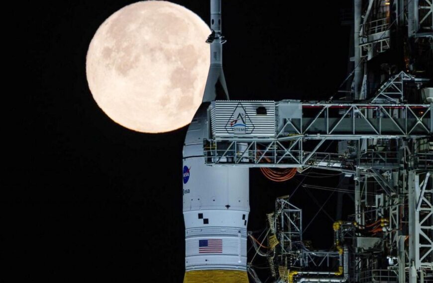 Old Apollo rocks shed new light on the moon’s magnetic field long ago