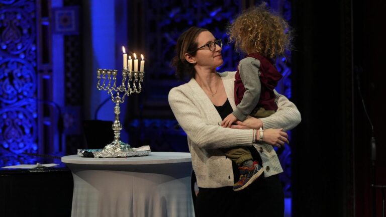 The ranks of US rabbis grow more diverse, with rising numbers of women and LGBTQ people