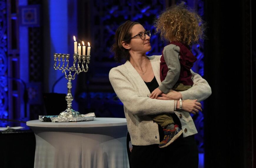 The ranks of US rabbis grow more diverse, with rising numbers of women and LGBTQ people