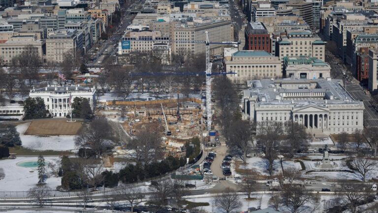 Memo says White House was 'excellently preserved' during East Wing demolition
