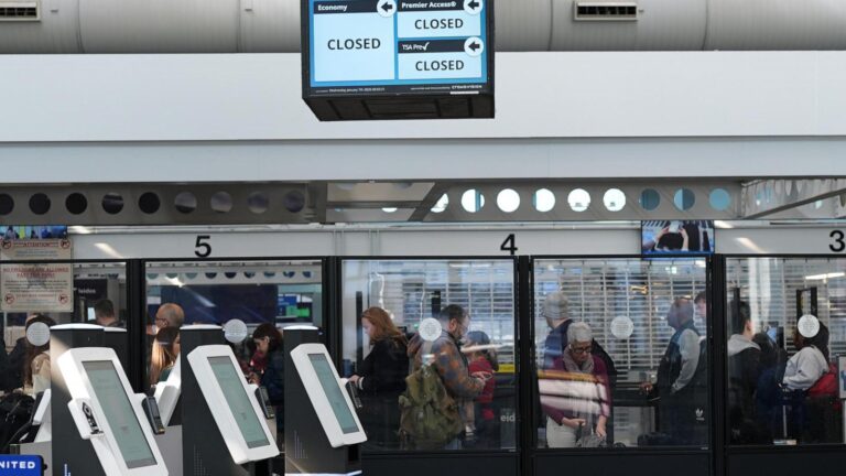 No clear path to ending the partial government shutdown as lawmakers dig in over DHS oversight